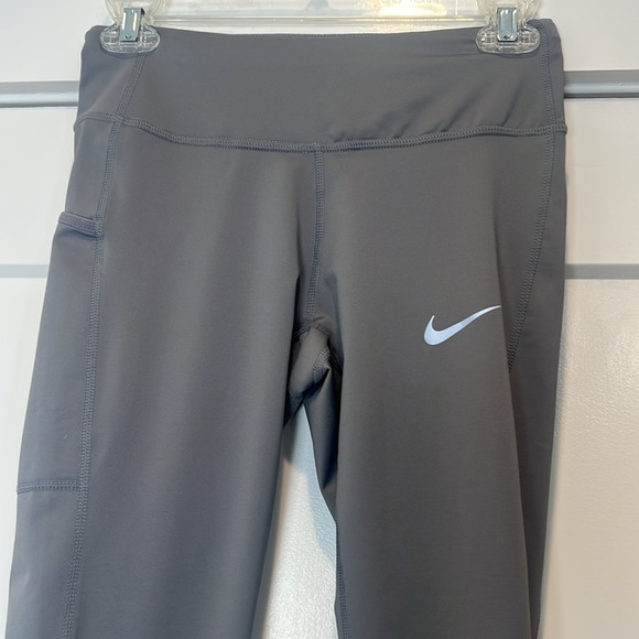 Nike Dri-FIT Gray Leggings size XS. NWOT! In perfect condition! - Picture 2 of 9